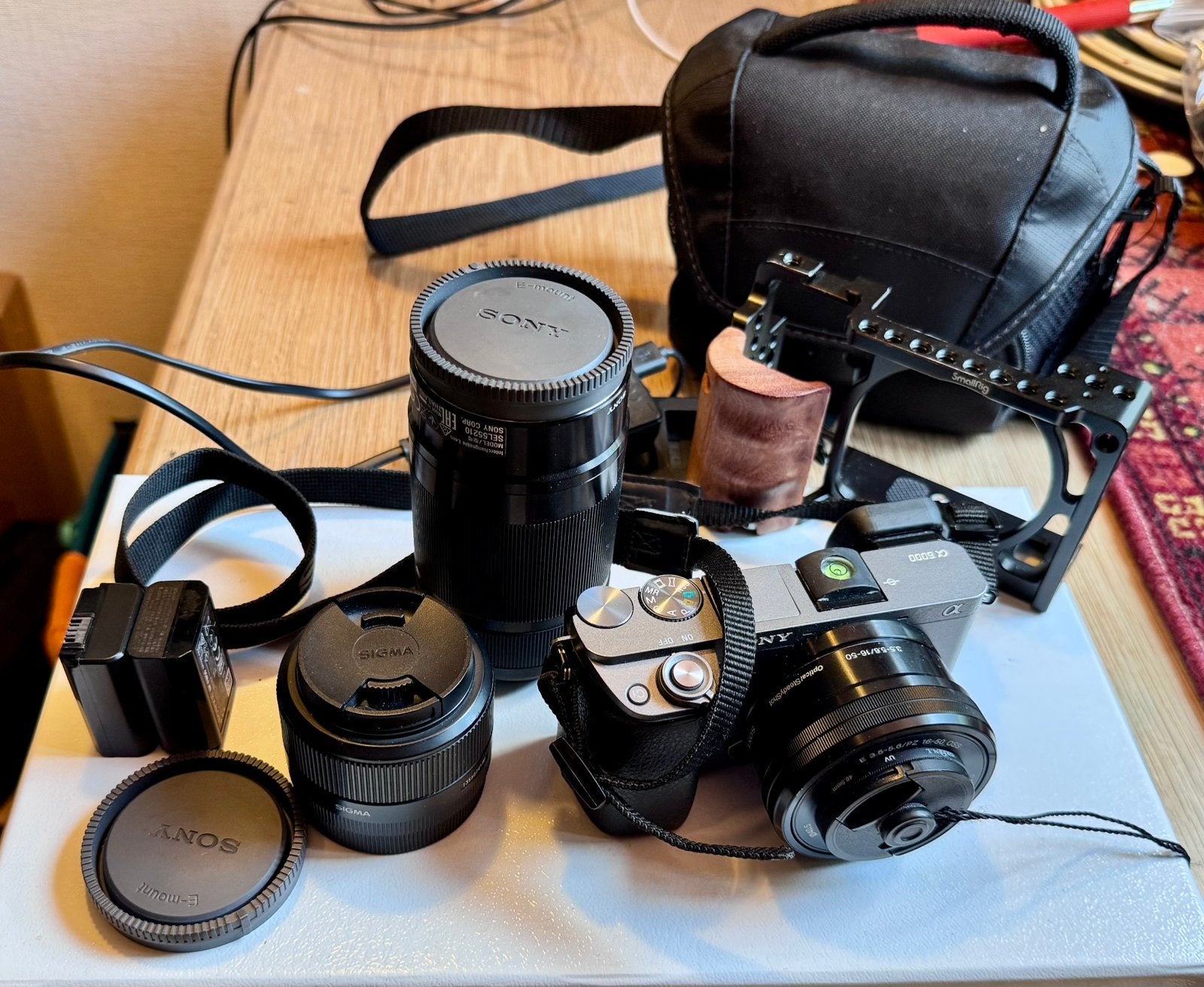 Sony A6000 complete set!, Audio, Tv en Foto, Fotocamera's Digitaal, Gebruikt, Kantelbaar/draaibaar scherm, 24 megapixels, Sony