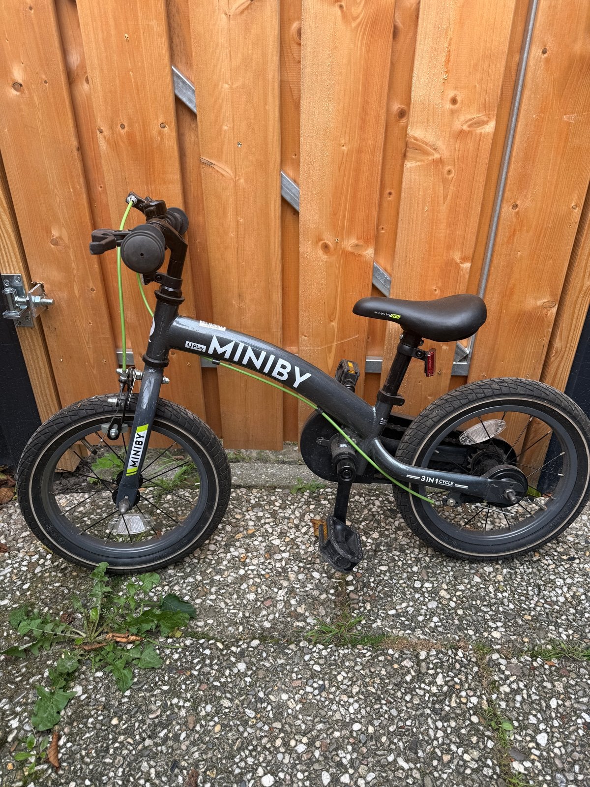 Miniby 3-in-1 kinderfiets met zijwieltjes, Fietsen en Brommers, Fietsen | Kinderfietsjes, Ophalen, Terugtraprem, Zijwieltjes, Gebruikt