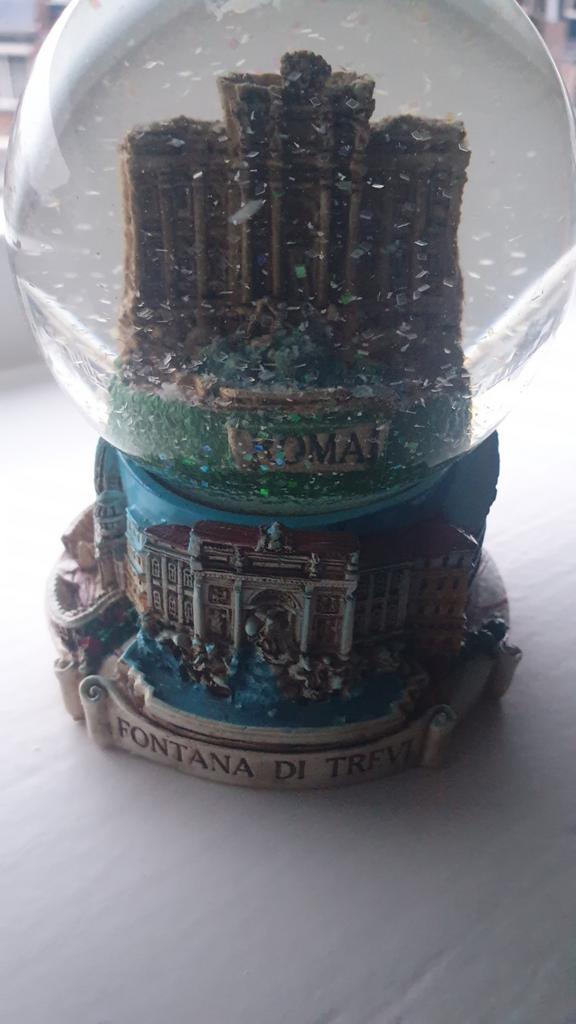 Snow Globe Rome Souvenir, Ophalen of Verzenden, Nieuw, Beeldje of Poppetje