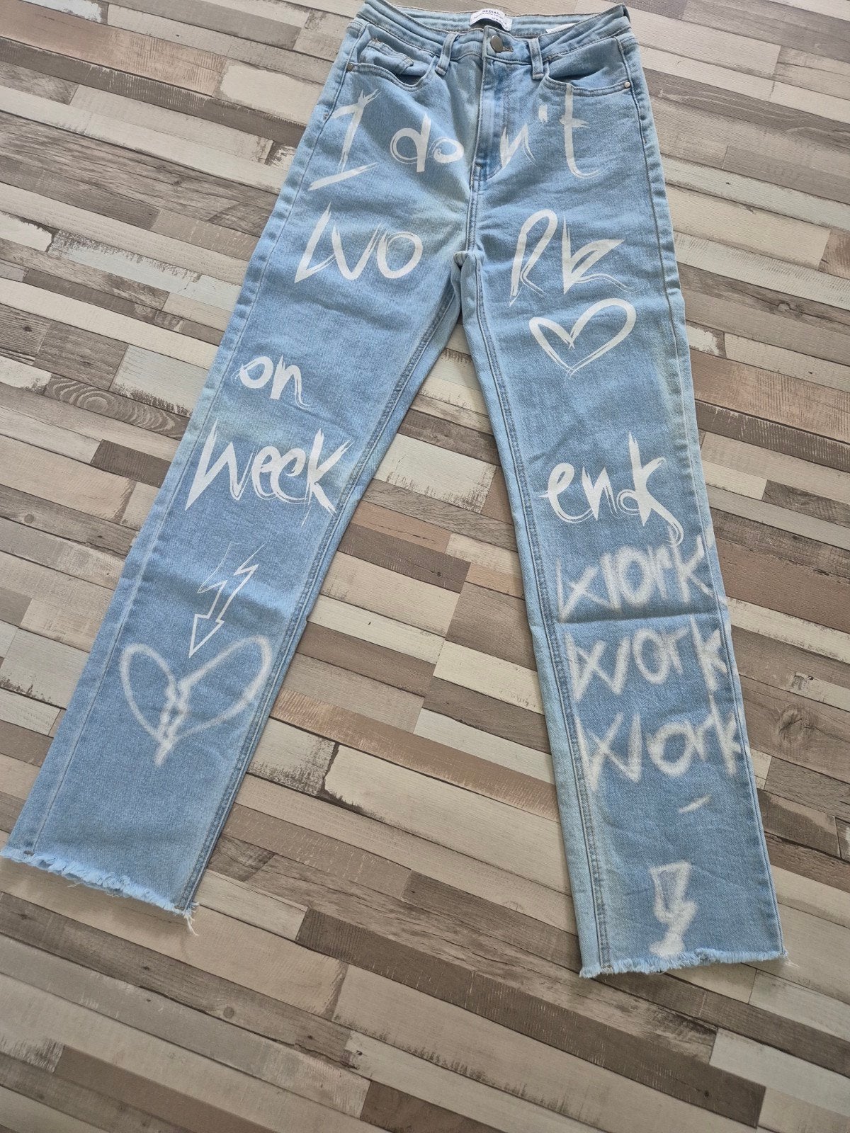 Redial Jeans met unieke handgeschilderde tekst, Redial, Blauw, Ophalen of Verzenden, Zo goed als nieuw
