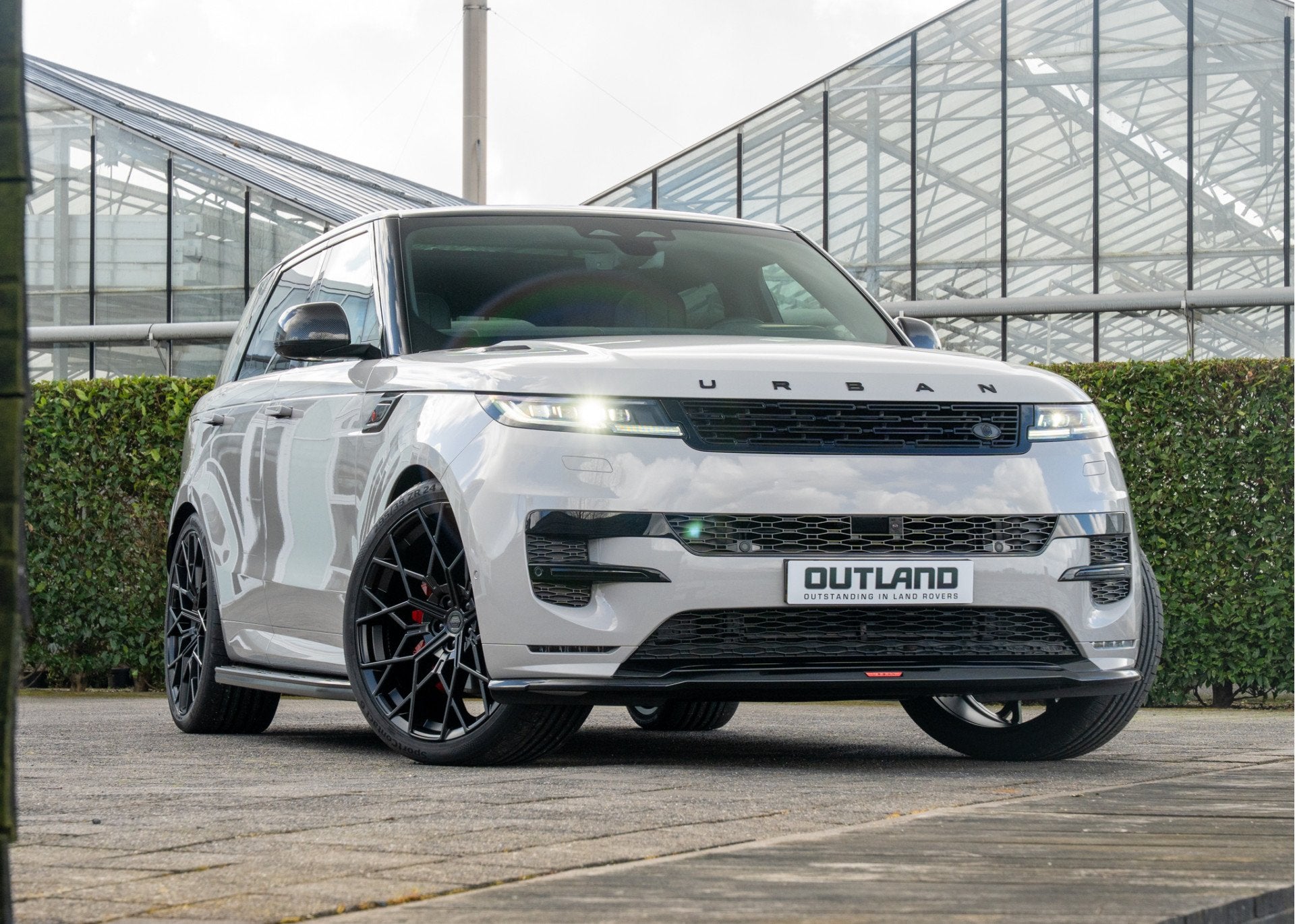 Land Rover Range Rover Sport P550e Autobiography | URBAN Red, Auto's, Dealer onderhouden, Gebruikt, Zwart, 3000 kg