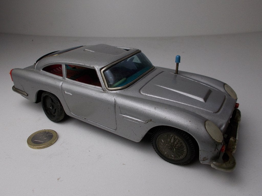 Jr. 60 GAMA GERMANY Blikken JAMES BOND 007 ASTON MARTIN DB5