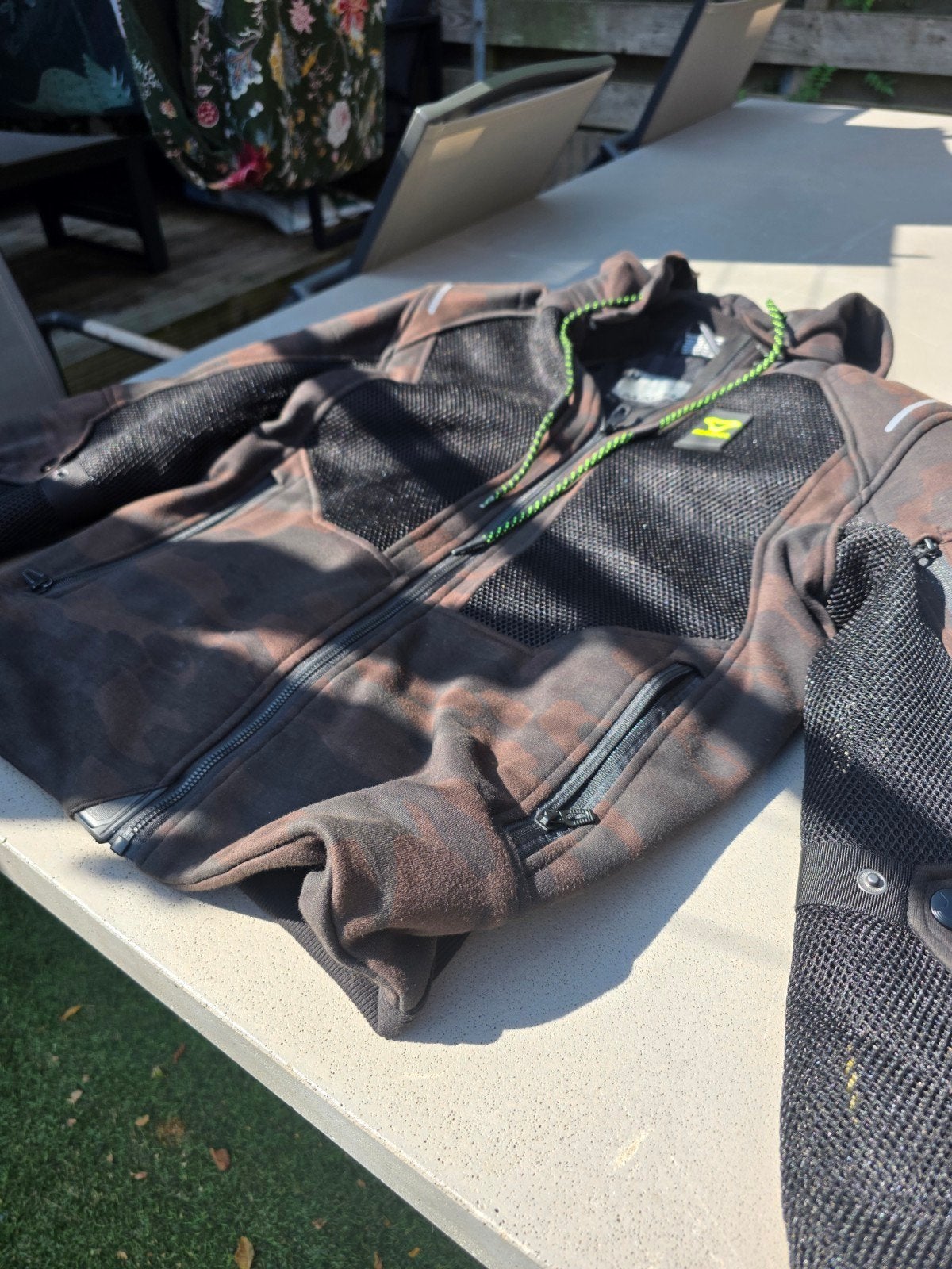Macna Breeze doorwaai motorhoodie - Maat M, Motoren, Jas | textiel, Heren, Ophalen of Verzenden, Tweedehands