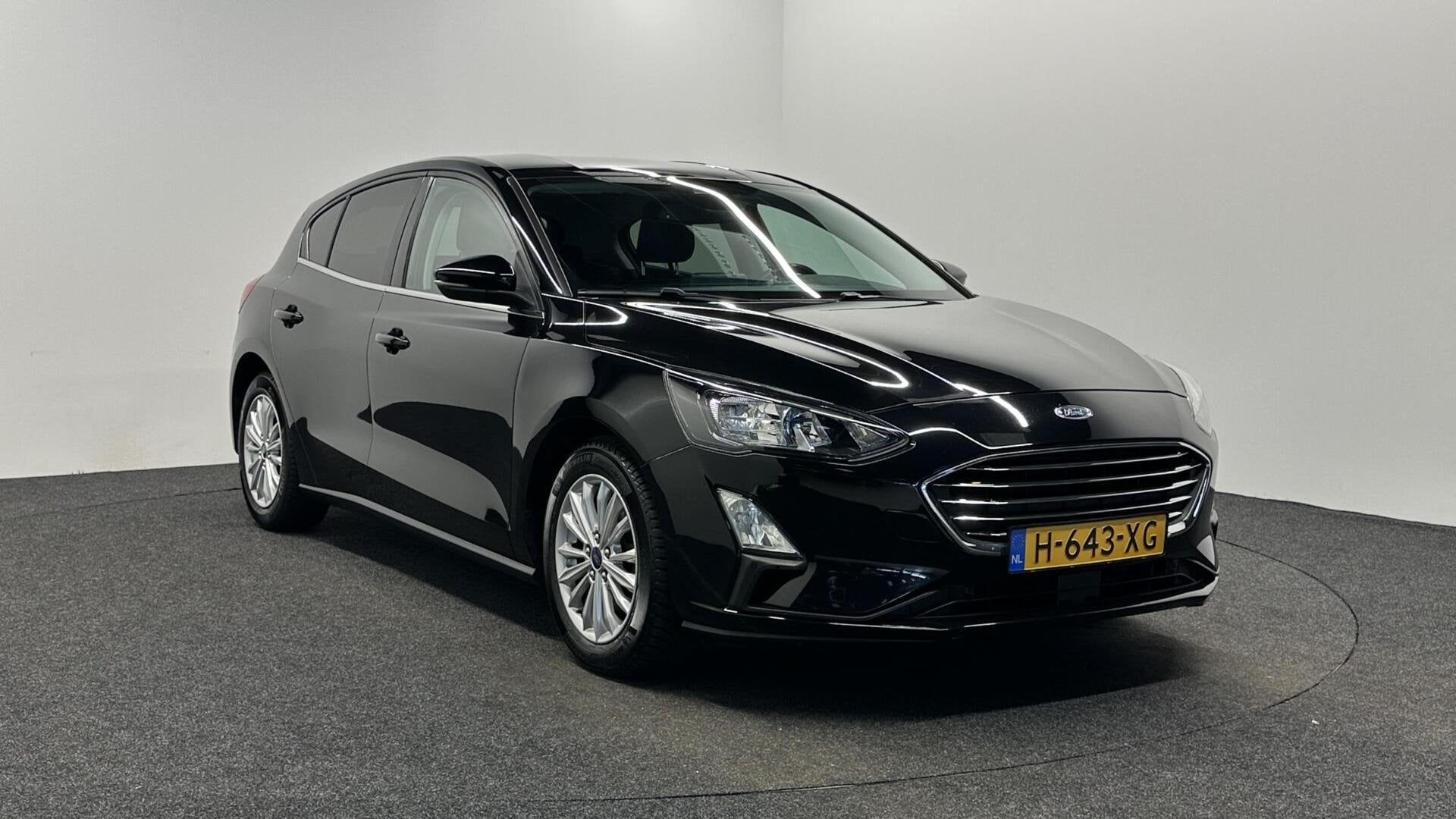 Ford Focus 1.0 EcoBoost Titanium Business TREKHAAK ECC CARPL, Auto's, Gebruikt, Met garantie (alle), Zwart, Origineel Nederlands