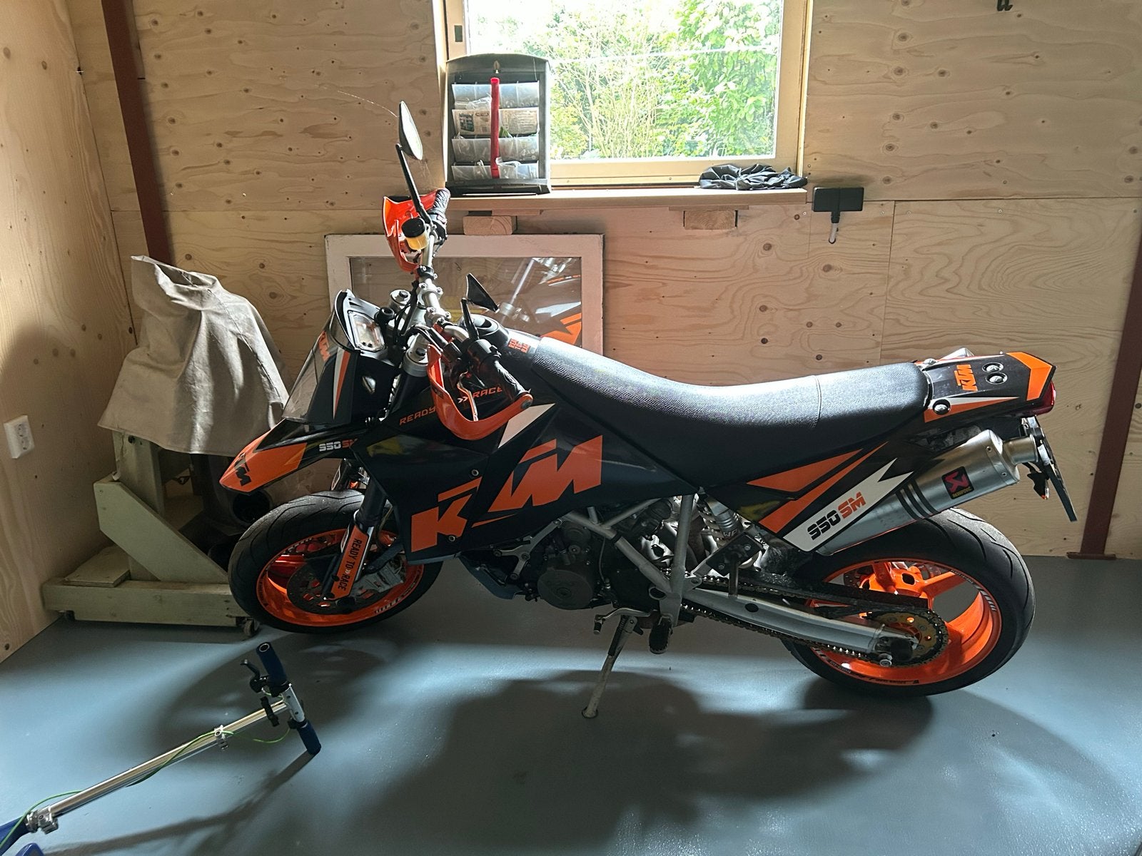 KTM 950 SM Supermoto - Krachtige en sportieve motor, Motoren, Motoren | KTM, Particulier, SuperMoto, Sportuitlaat, Handgeschakeld