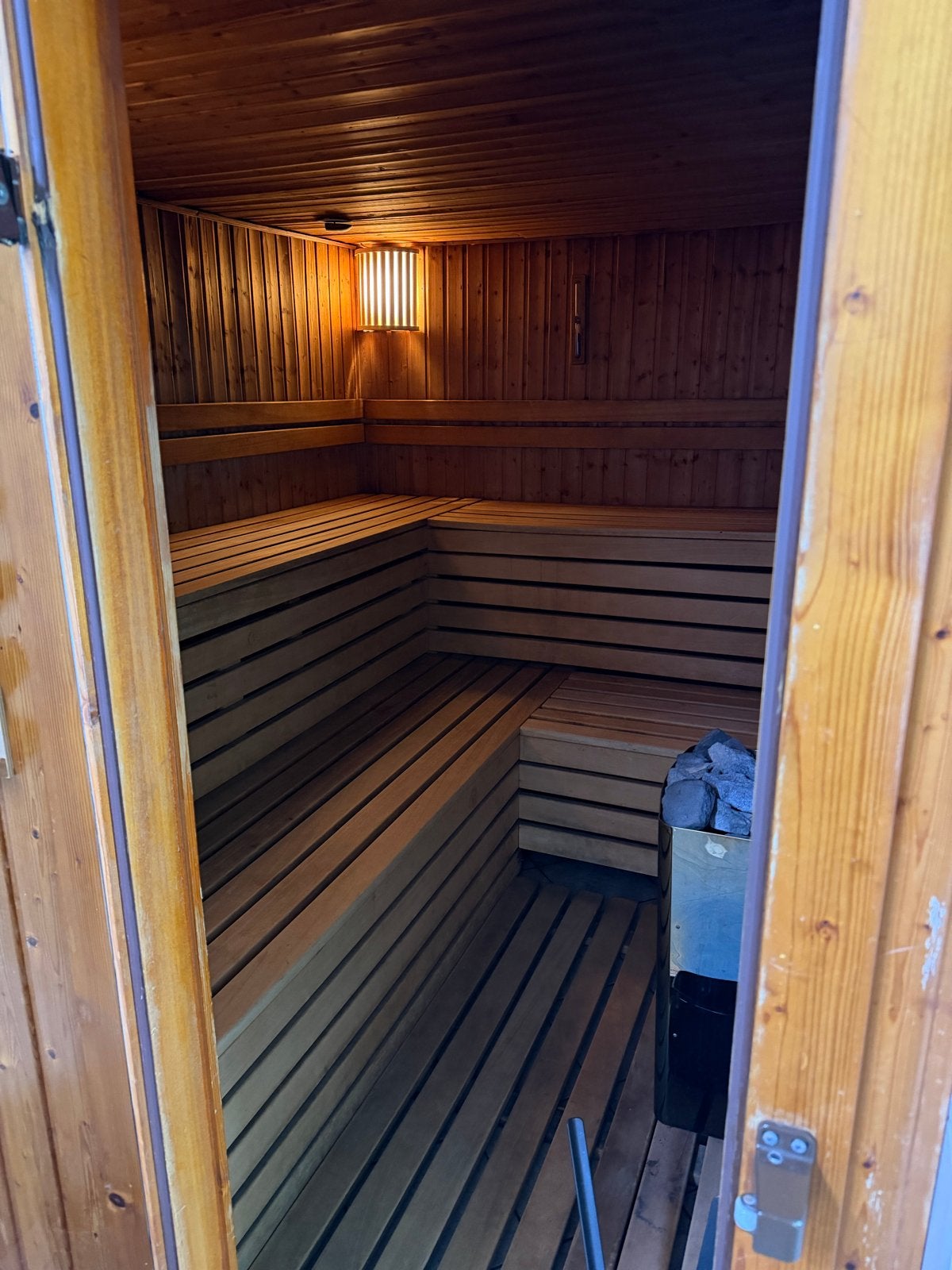 Complete Finse Sauna met Harvia Kachel en Bedieningspaneel