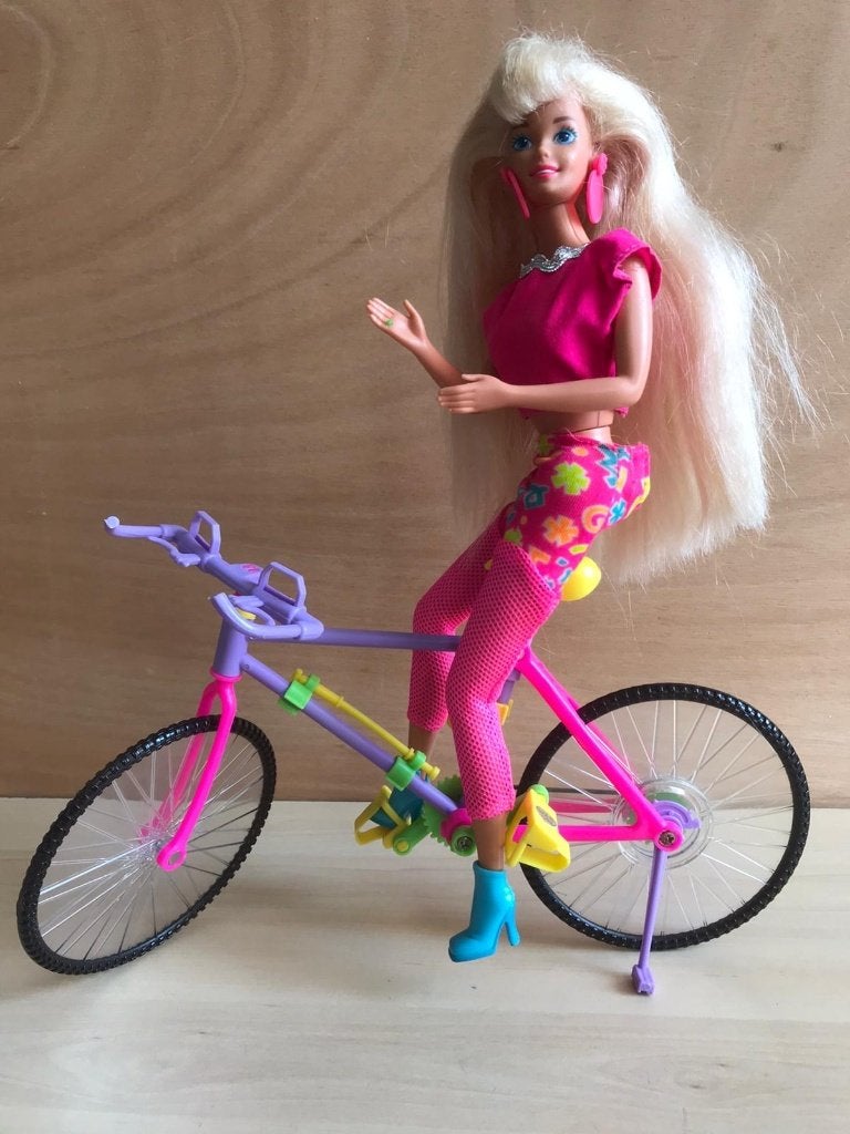 Barbie Pop Jurk Fiets, Ophalen of Verzenden, Gebruikt, Kleertjes