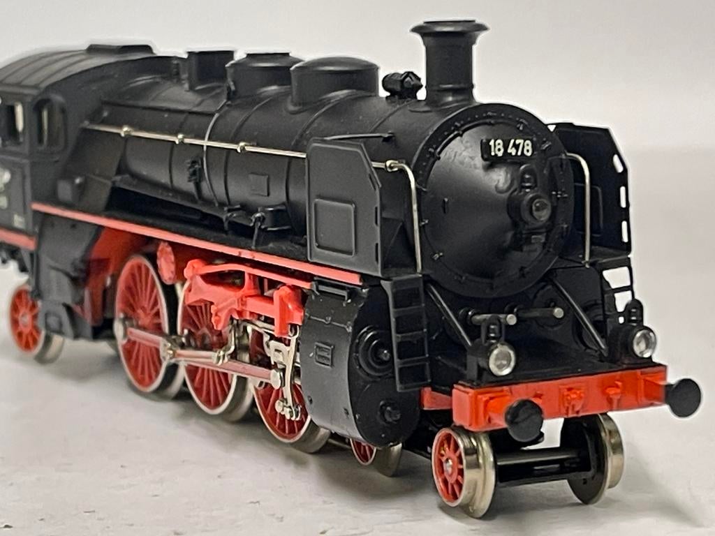 ** NIEUW ** Märklin 3093 ** Stoomloc met tender **, Hobby en Vrije tijd, Modeltreinen | H0, Wisselstroom, Locomotief, Nieuw, Ophalen of Verzenden