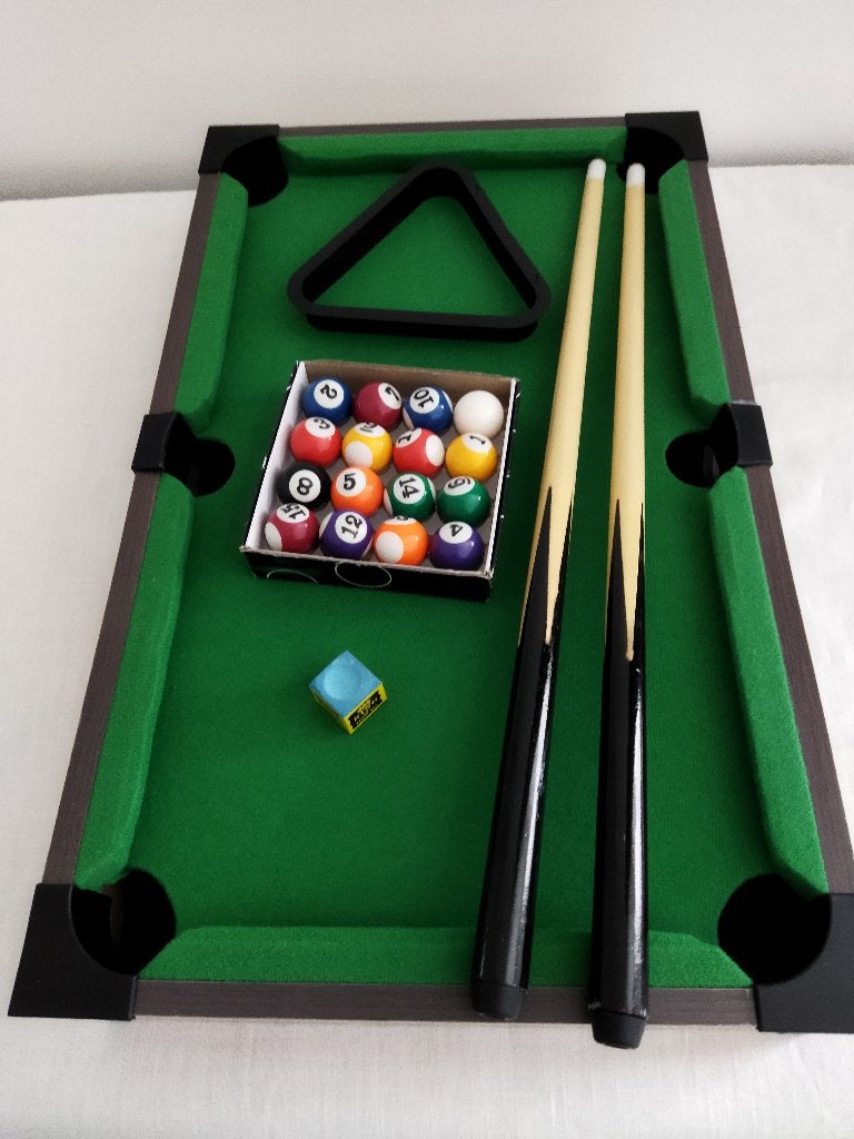 Tafel biljart spel en een tafel voetbal spel, Ophalen, Gebruikt