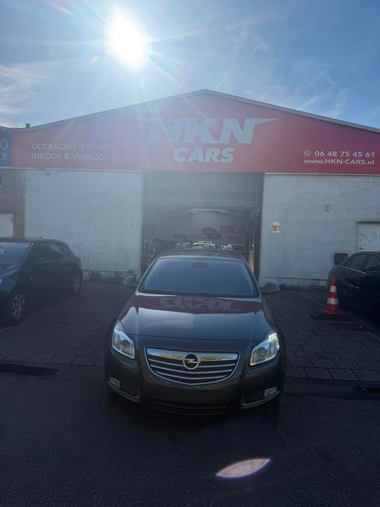 Opel Insignia 2.0 CDTI sedan bj 2009 leer navi, Auto's, Opel, Zwart, 4 cilinders, Beige, Leder