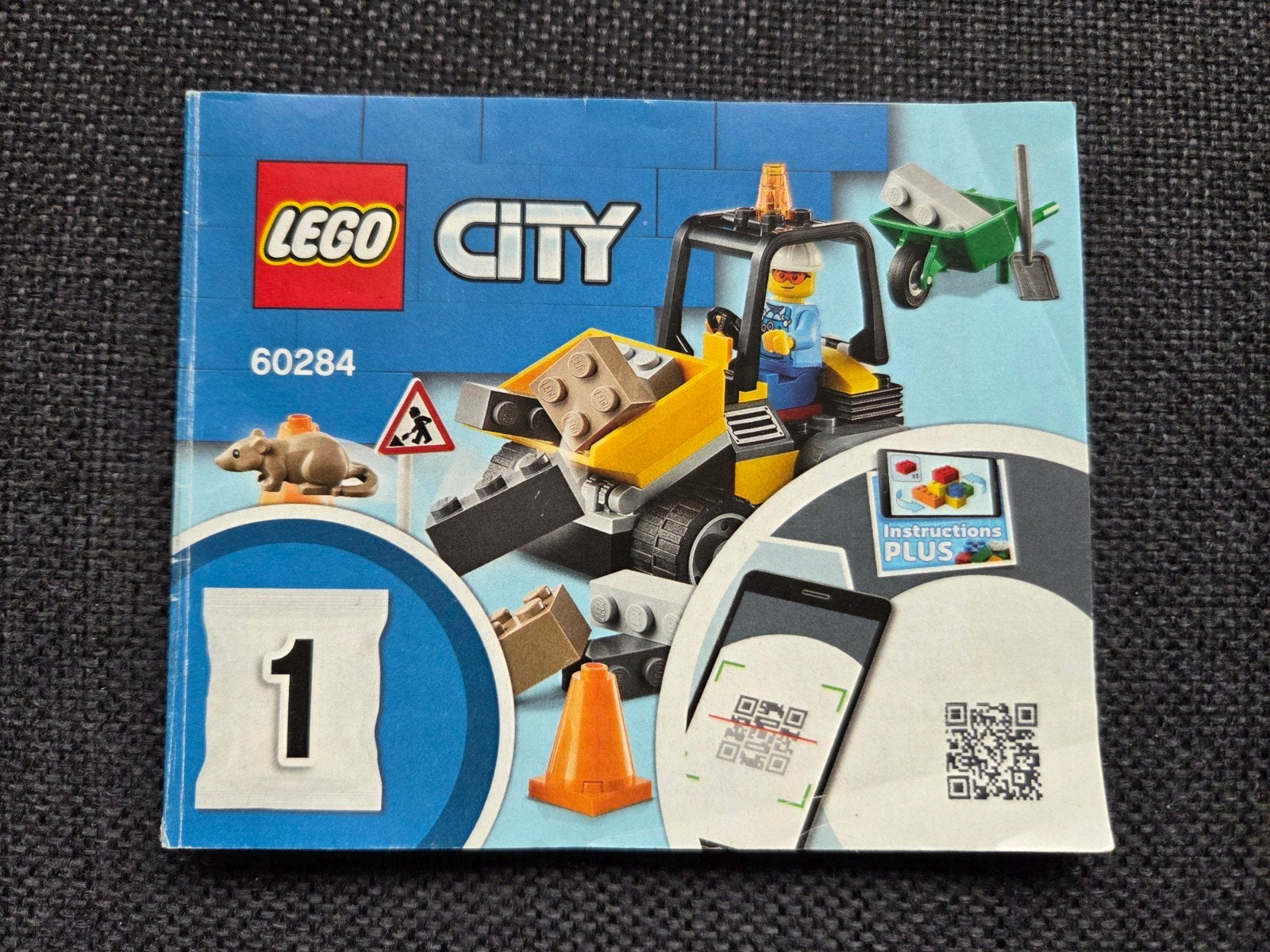 LEGO City Wegenbouwtruck 60284 met figuur en accessoires, Ophalen of Verzenden, Zo goed als nieuw, Overige merken