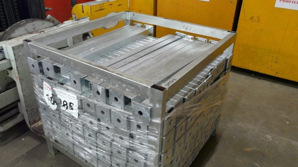Verzonken ijzeren pootjes prijs per kg, Ophalen, 50 tot 100 cm, Vierkant, Nieuw