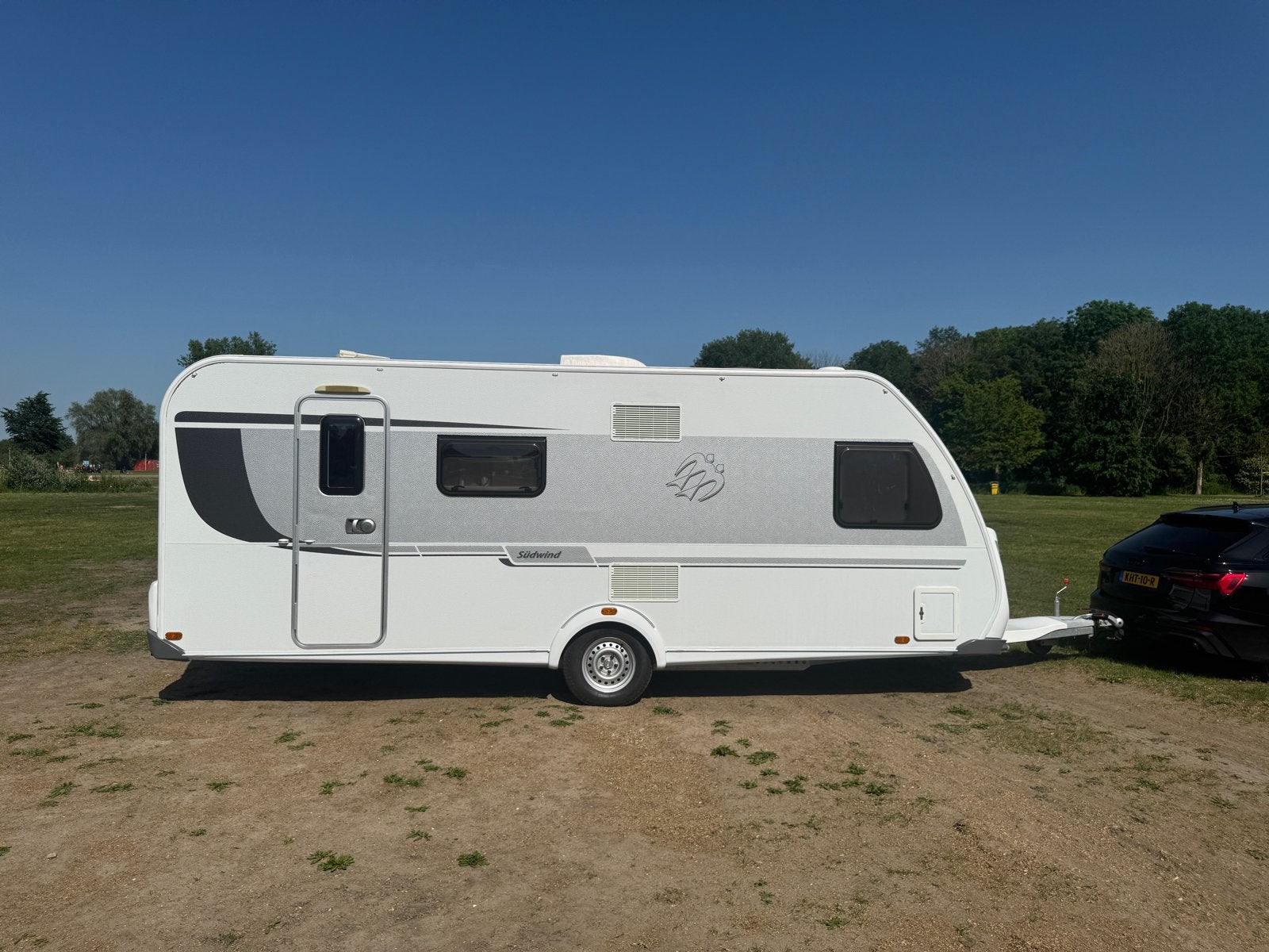 Knaus Südwind 580 FDK 2015 ruime gezinscaravan met stapelbed, Caravans en Kamperen, Caravans, Stapelbed, Rondzit, Airco, Particulier