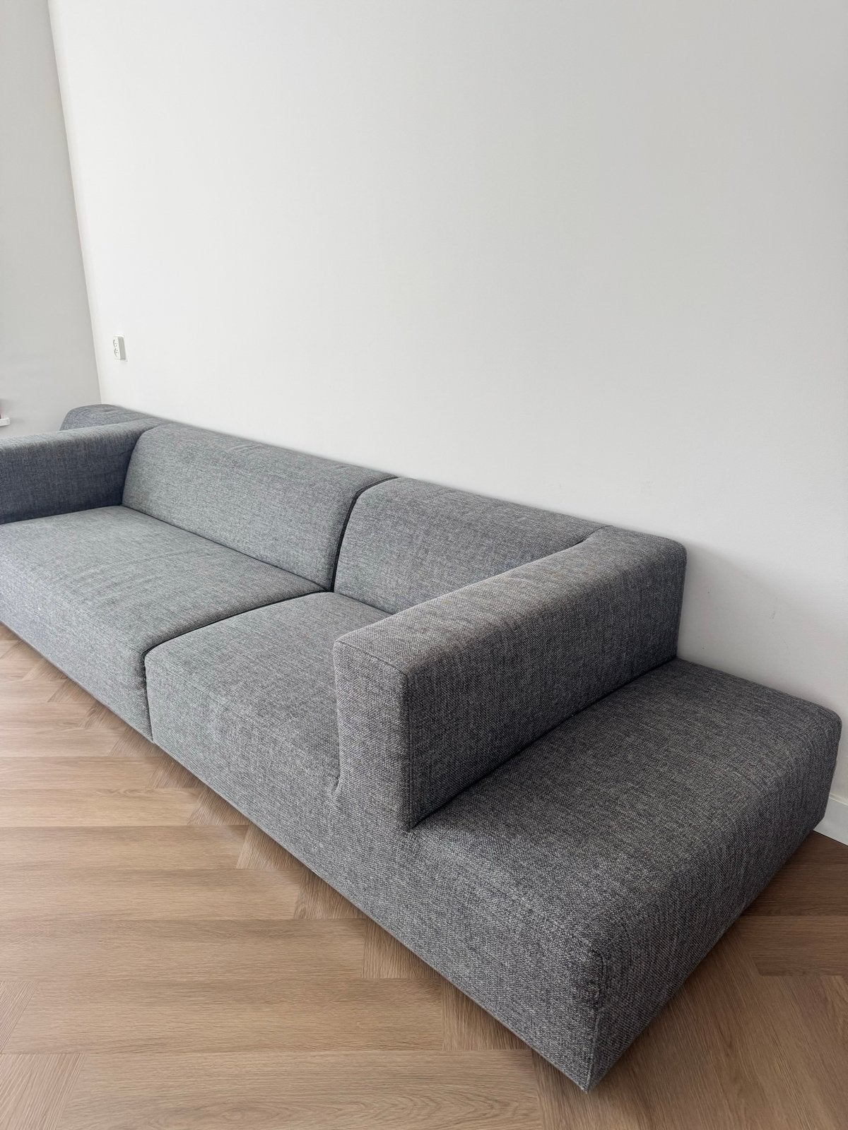 Grijze Hoekbank - Zo goed als nieuw, Huis en Inrichting, Banken | Bankstellen, Ophalen, Hoekbank, 300 cm of meer, 75 tot 100 cm