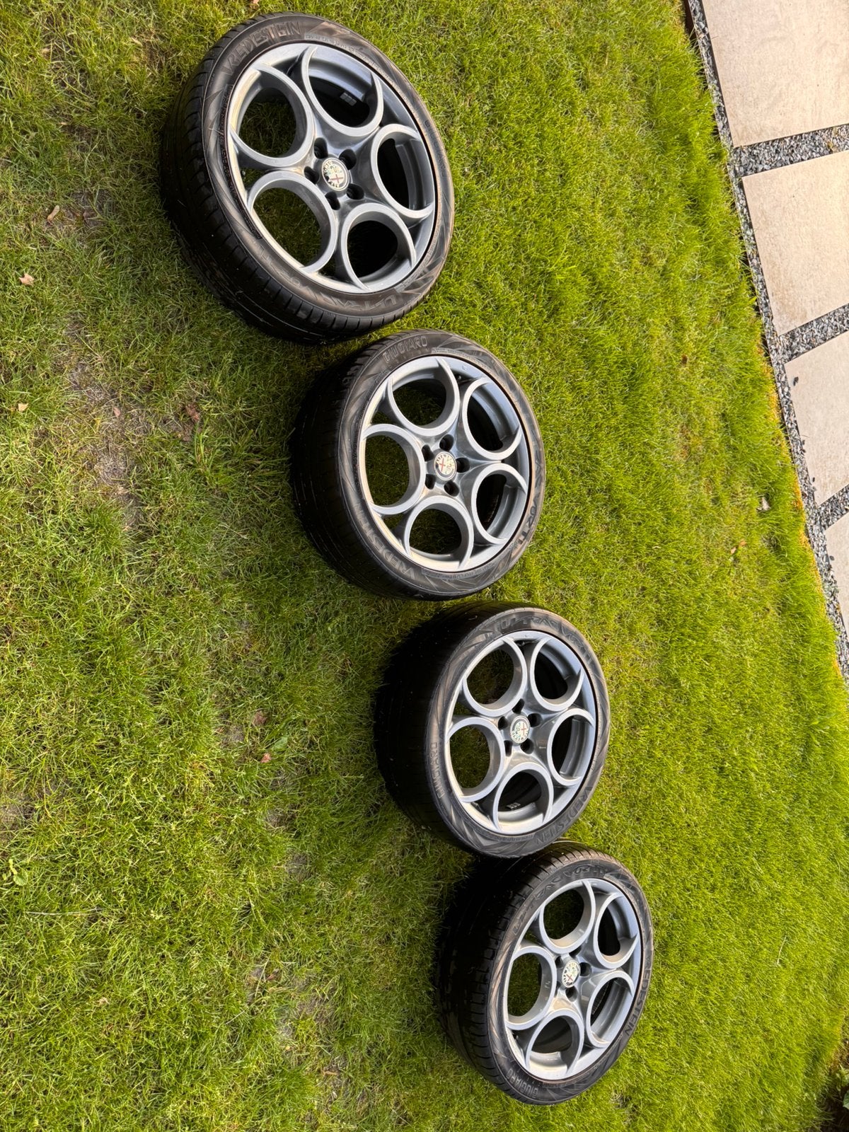 Alfa romeo orginele velgen 18“, Auto-onderdelen, Banden en Velgen, Velg(en), Zomerbanden, 18 inch, 225 mm, Ophalen of Verzenden
