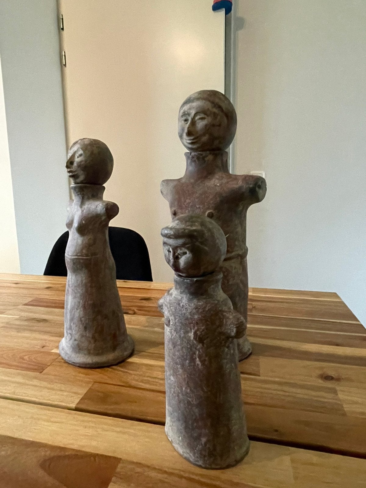Beelden gezin kunst 23-40 cm hoog aardewerk familie, Ophalen, Zo goed als nieuw