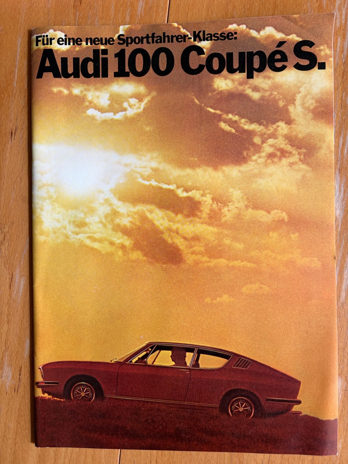 Duitse verkoopfolder Audi 100 Coupé S, Ophalen of Verzenden, Gelezen, Audi