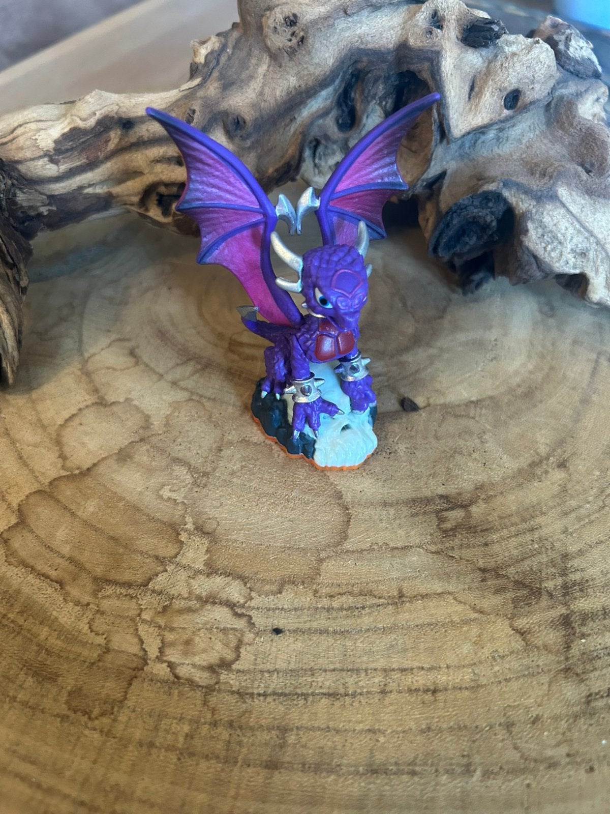Skylanders Cynder paarse draak – origineel figuur, Avontuur en Actie, 2 spelers, Ophalen of Verzenden, Zo goed als nieuw