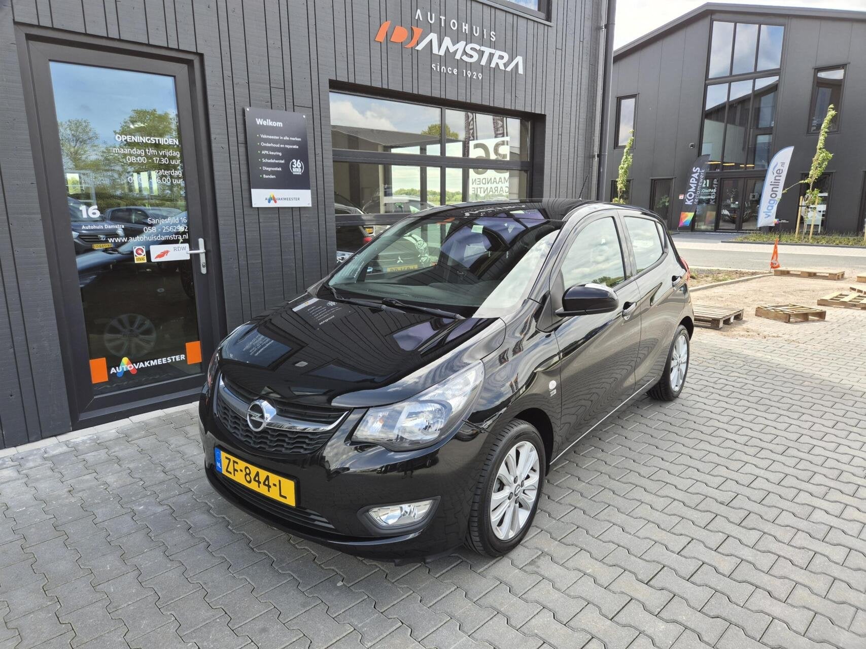 Opel KARL 1.0 ecoFLEX 120 Jaar Edition|Airco|Cruise|NL-auto|, Auto's, 839 kg, Gebruikt, Euro 6, Zwart