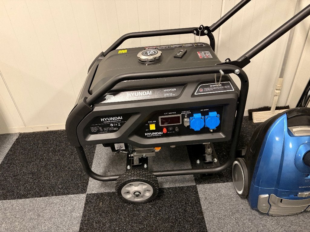 Hyundai HHDP35N 3.5kVA, Ophalen, Nieuw, Minder dan 5 kVA, Benzine