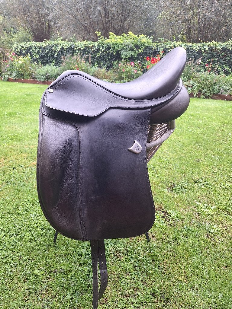 Bates dressuurzadel wide 16,5 inch, Dieren en Toebehoren, Ophalen, Gebruikt, Dressuur, Aanpassysteem