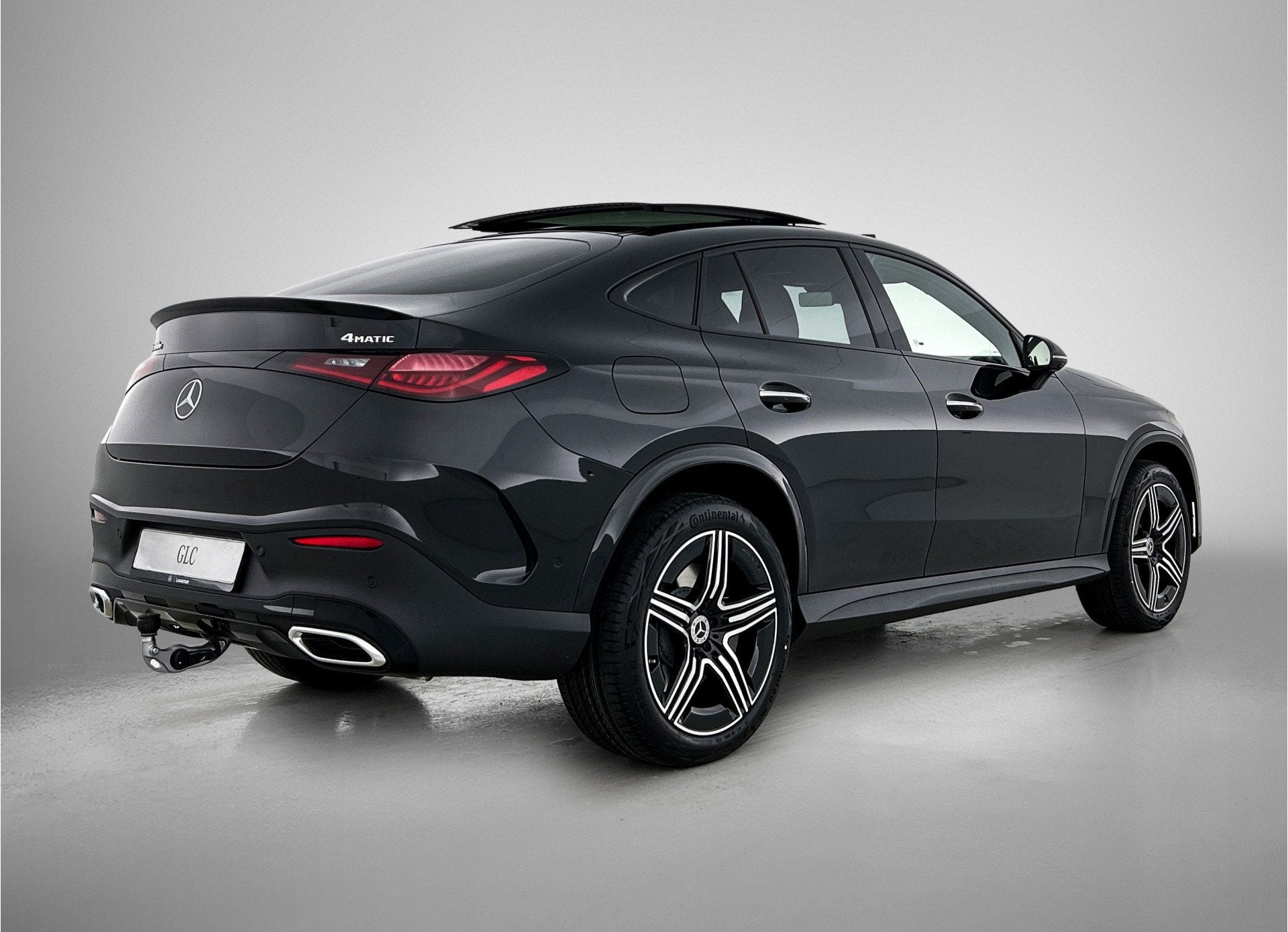 Mercedes-Benz GLC Coupé 300 e 4MATIC Sport Edition | Premiu, Auto's, Mercedes-Benz, Automaat, Zwart, Zwart, Plug-in hybride