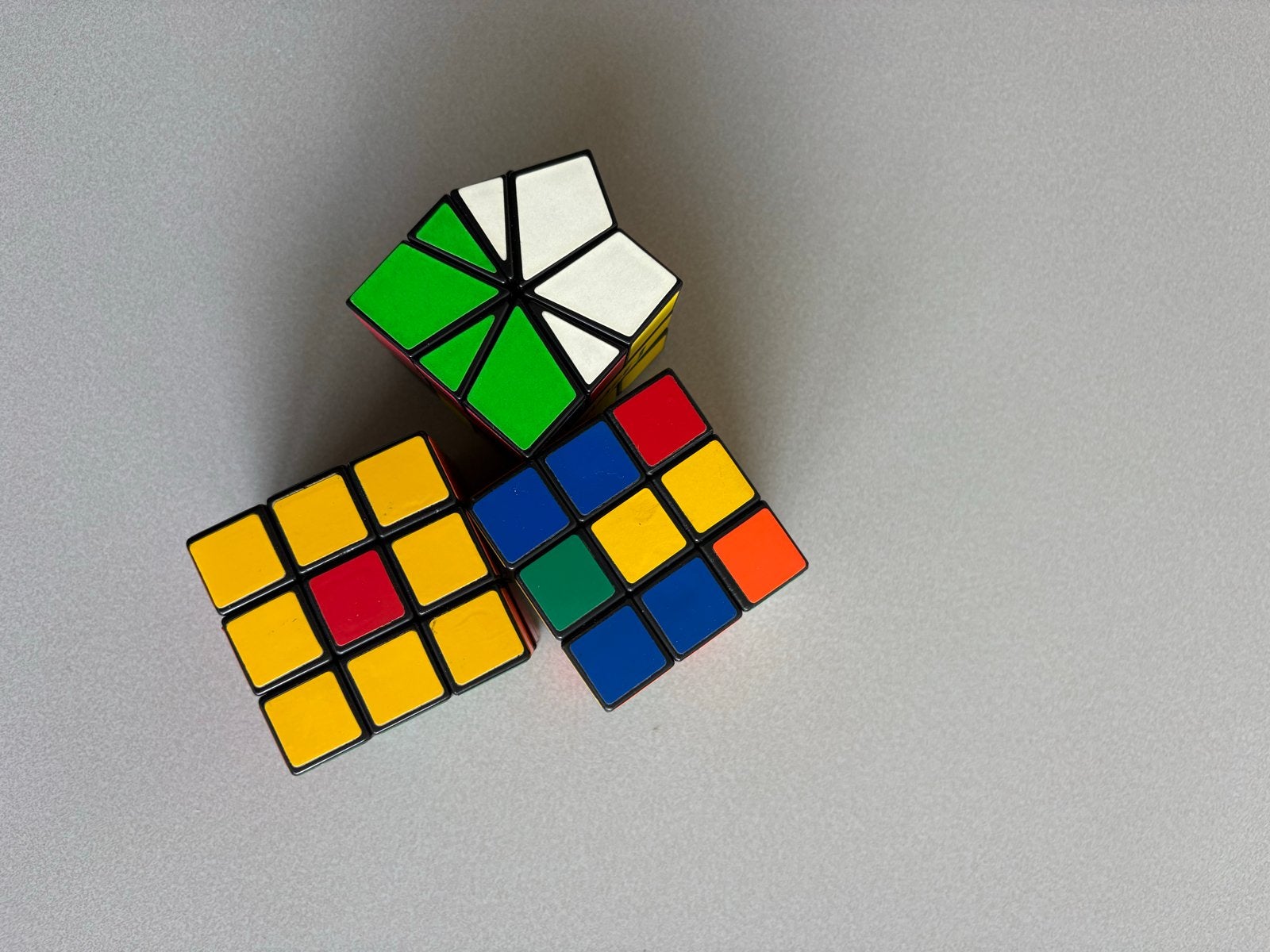 Rubik's kubussen set - Klassiek en Skewb, Een of twee spelers, Ophalen of Verzenden, Gebruikt