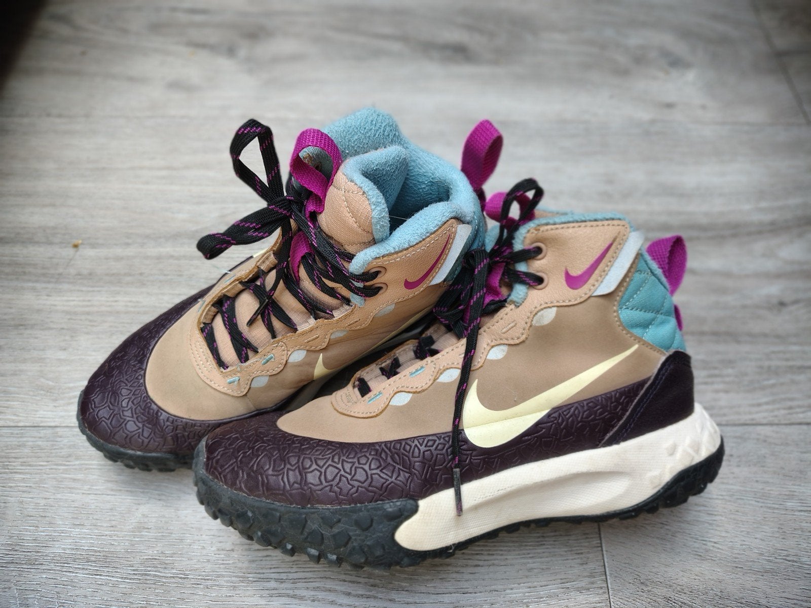 Nike Wandelschoenen Maat 36.5 -  Gebruikt, Ophalen of Verzenden, Gebruikt, Jongen of Meisje