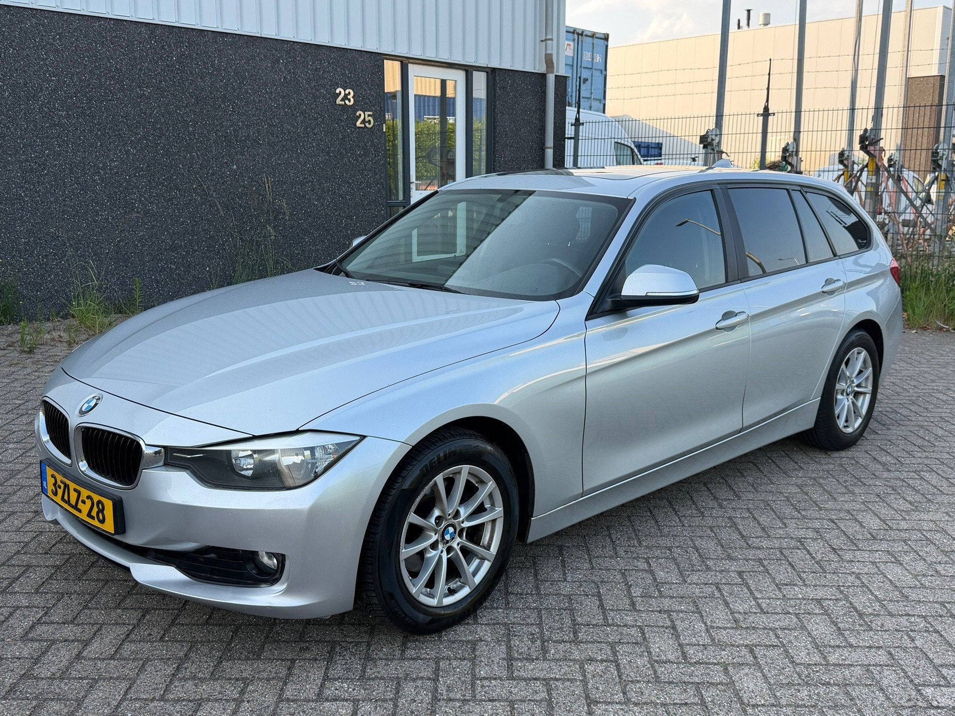 BMW 3-serie Touring 318d Executive 2013 Pano Leer, Auto's, Zwart, 4 cilinders, Leder, 3-Serie