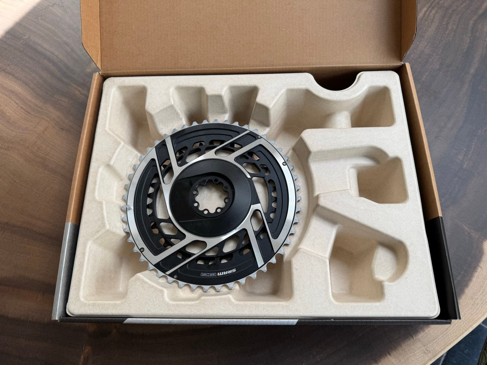 SRAM Red AXS Tandwielset - Nieuw in doos, Fietsen en Brommers, Fietsonderdelen, Crankstel of Pedalen, Nieuw, Ophalen of Verzenden