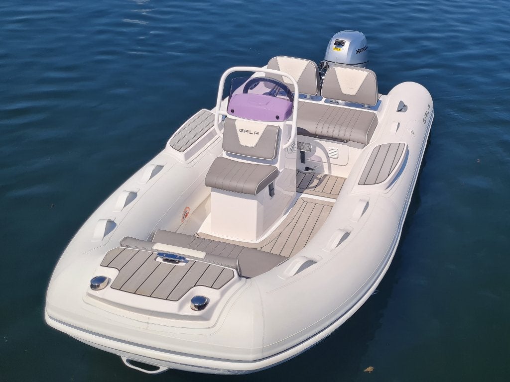 Gala V330 incl.15 pk Honda & ZB-Rib trailer, Ophalen, Aluminium, 15 pk, Zo goed als nieuw
