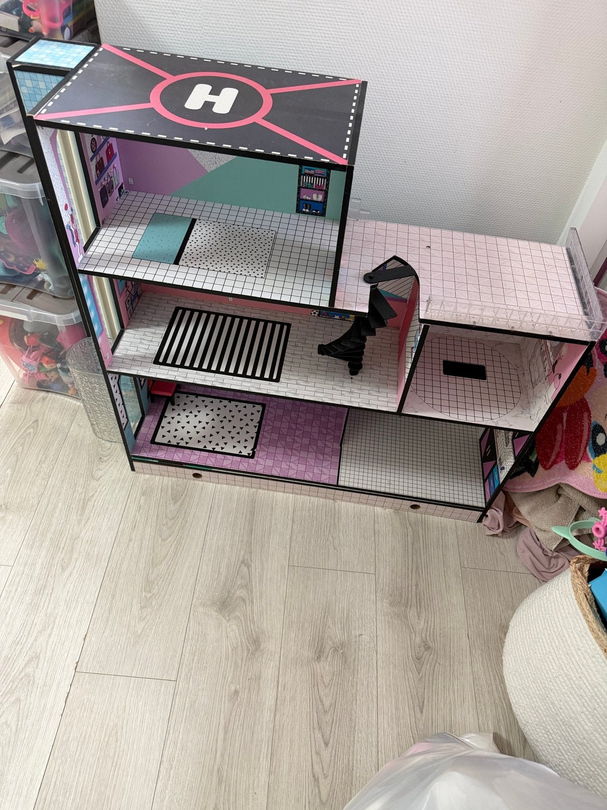 GratisLOL Surprise Poppenhuis - Klaar voor een nieuwe ronde!, Ophalen, Gebruikt, Poppenhuis