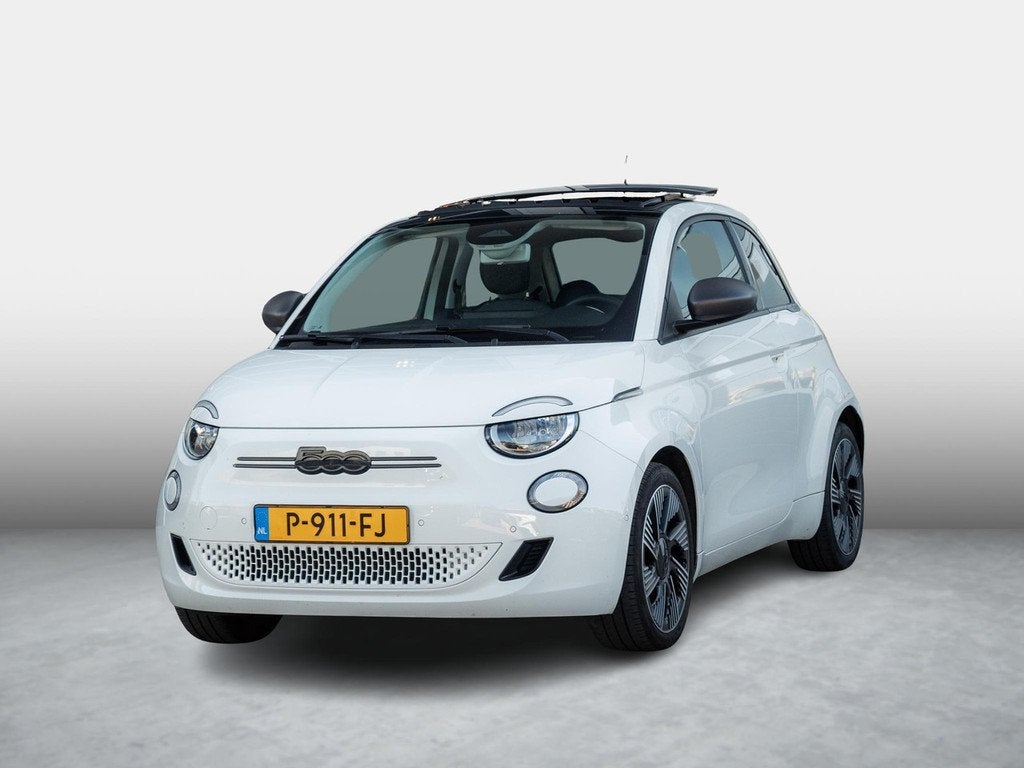 Fiat 500E Icon 42 kWh l SOH 92,8% | Clima | Cruise | Camera, Auto's, Fiat, 118 pk, 4 stoelen, Wit, Origineel Nederlands