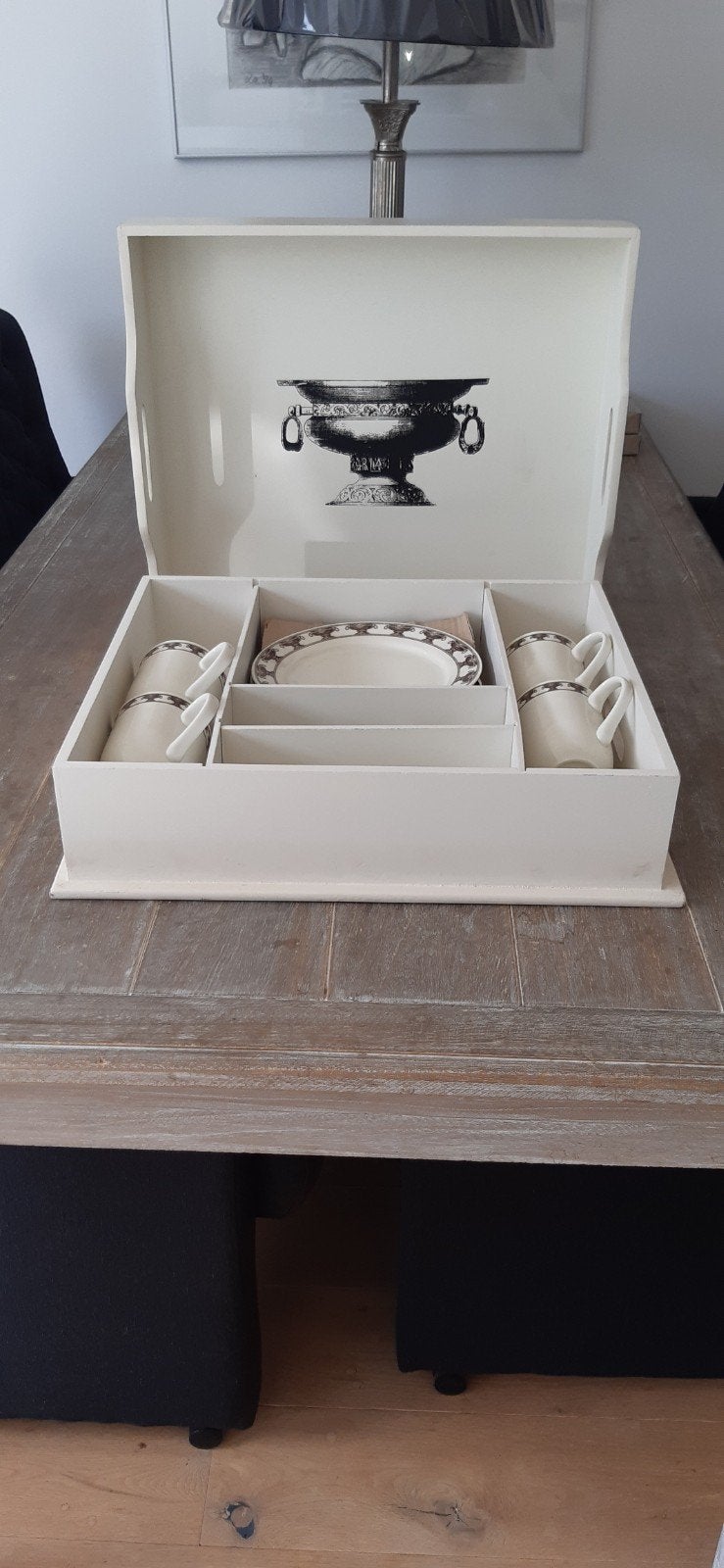 brocante ontbijtservies 4 pers merk VOS nieuw in de doos, Ophalen, Nieuw, Overige stijlen, Porselein