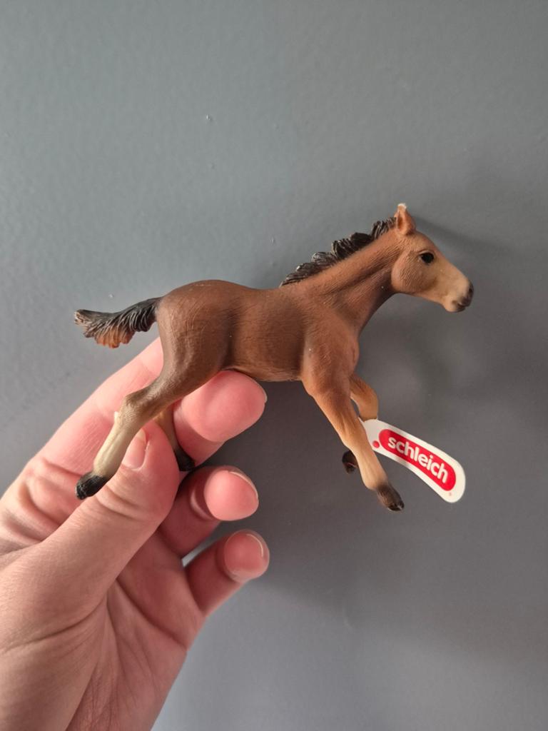 Nieuw schleich mustang veulen 2015, Verzamelen, Dierenverzamelingen, Ophalen of Verzenden, Nieuw, Paard, Beeldje of Figuurtje