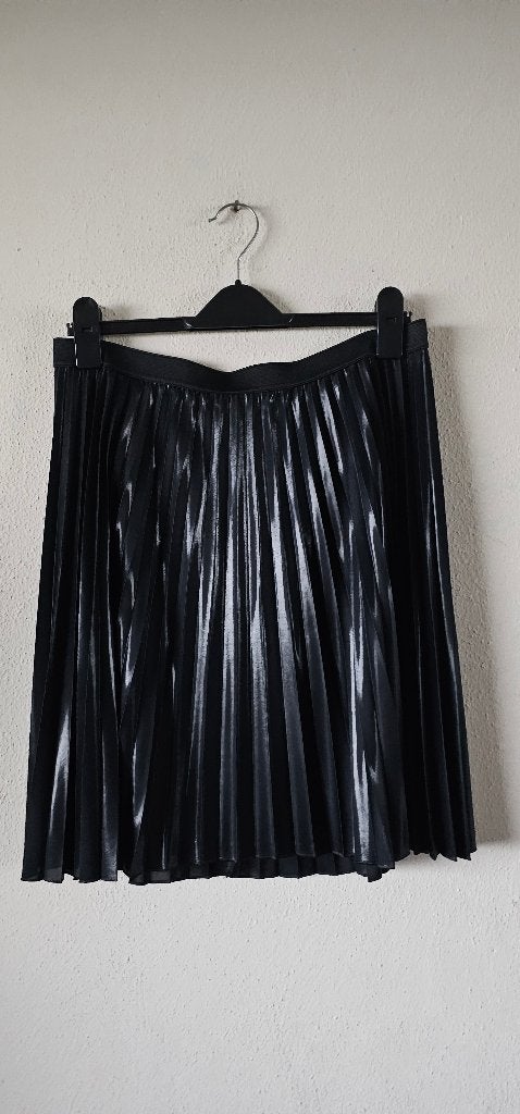 Marc Cain plissé rok - Zwart - Maat XL (3924), Kleding | Dames, Marc Cain, Zwart, Maat 46/48 (XL) of groter, Ophalen of Verzenden