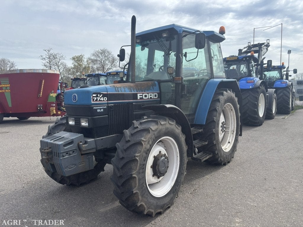 NEW HOLLAND 7740, Zakelijke goederen, Agrarisch | Tractoren, 80 tot 120 Pk, Gebruikt, -, Niet opgegeven