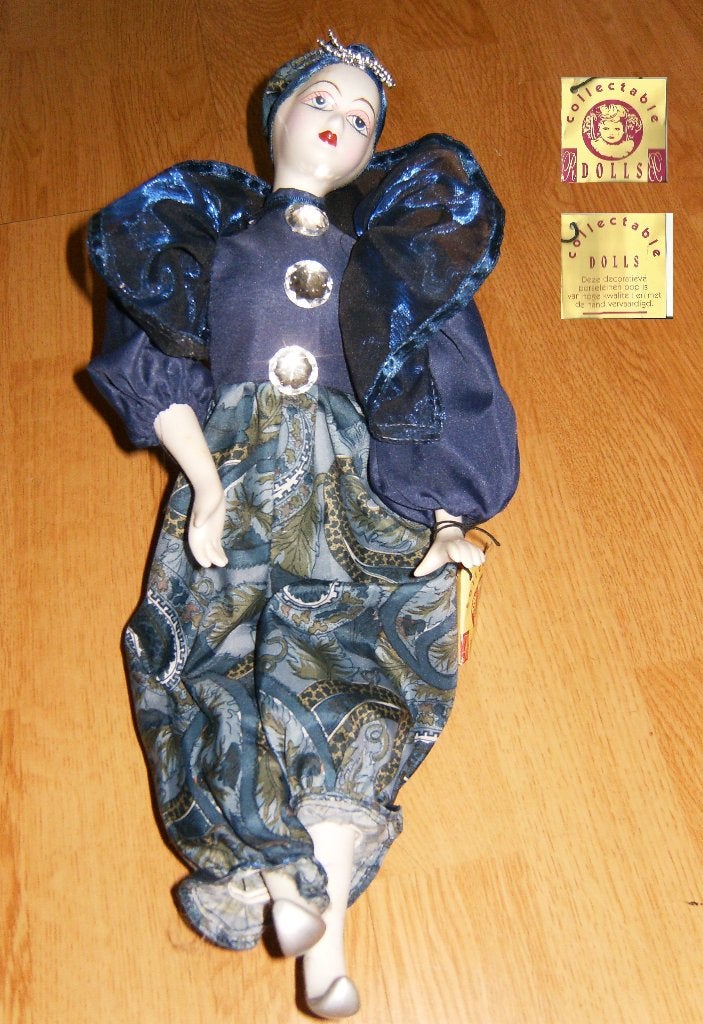 Porseleinen pop (collectable dolls) incl. kaartje / label, Verzamelen, Poppen, Zo goed als nieuw, Pop, Ophalen of Verzenden