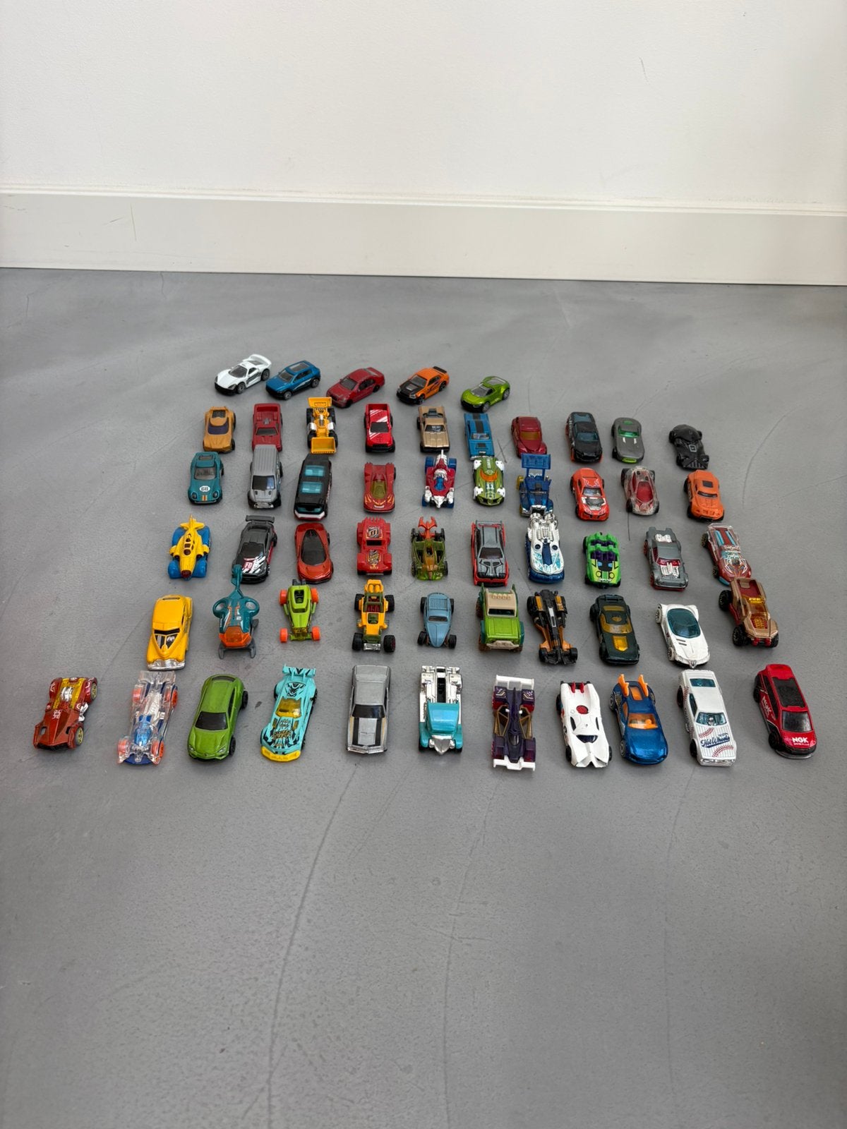 Hotwheels autos (51 stuks) en racebanen (2 stuks), Ophalen, Zelf te bouwen, Opwindmechanisme, Hot Wheels