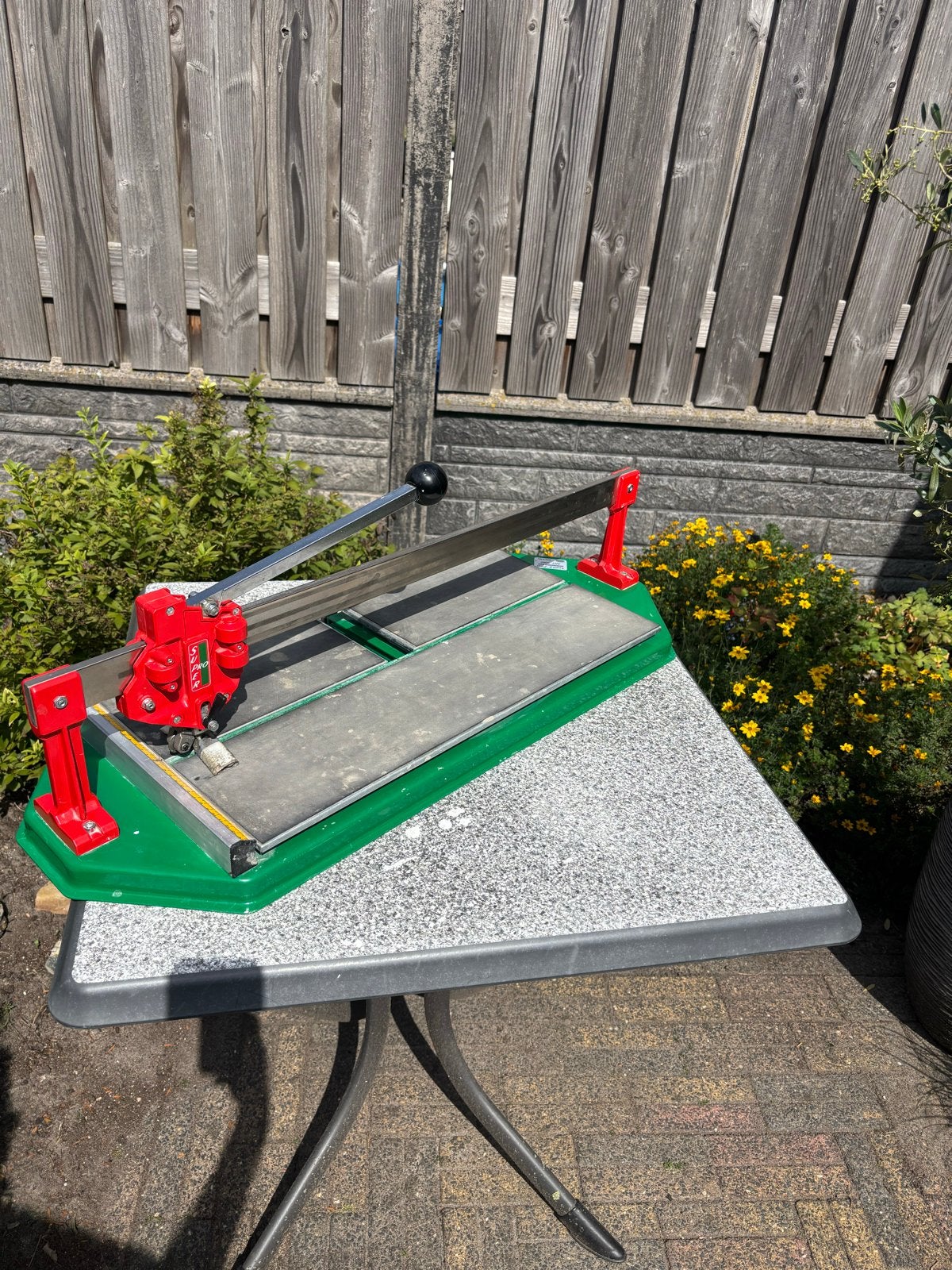 Super Pro tegelsnijder met extra snijwieltjes, Overige typen, Ophalen of Verzenden, Zo goed als nieuw, Minder dan 5 m²
