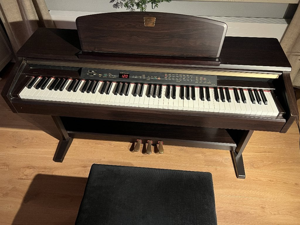 Yamaha Clavinova CLP-130 digitale piano + pianobank