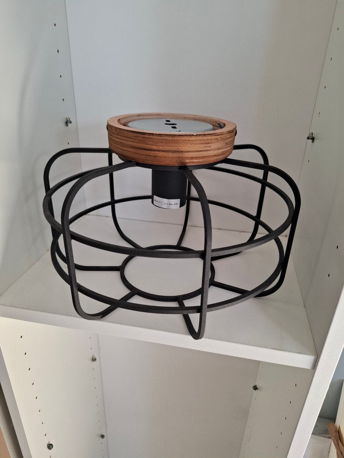Moderne Zwarte Hanglamp met Houten Details, Ophalen, Modern, Industrieel, E27 (groot), Zo goed als nieuw