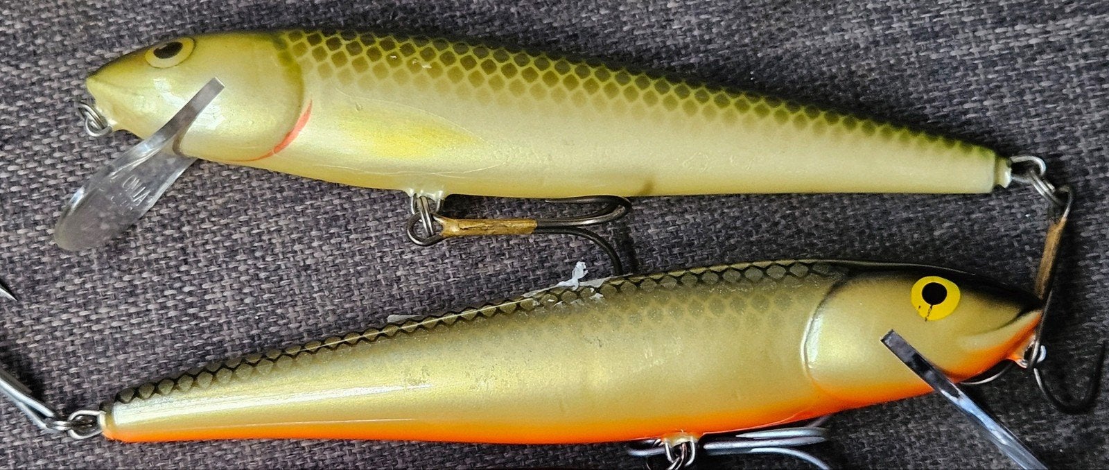 2x salmo, Ophalen of Verzenden, Zo goed als nieuw, Overige typen
