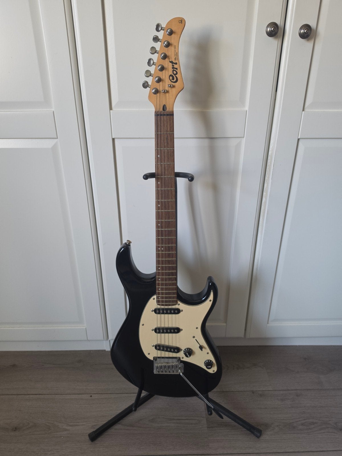 ​Cort G200 Elektrische Gitaar – In zeer goede staat!, Ophalen, Zo goed als nieuw, Solid body, Overige merken