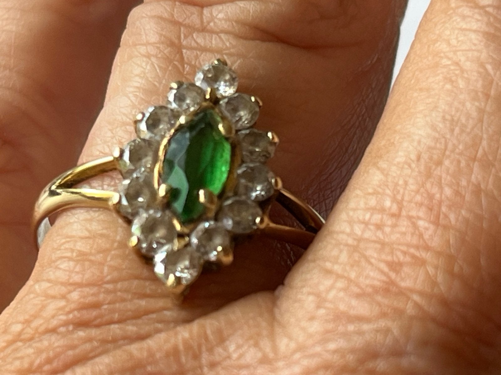 Prachtige 14K Gouden Ring met Smaragd en Saffier, Verzenden, 19 tot 20, Zo goed als nieuw, Met edelsteen