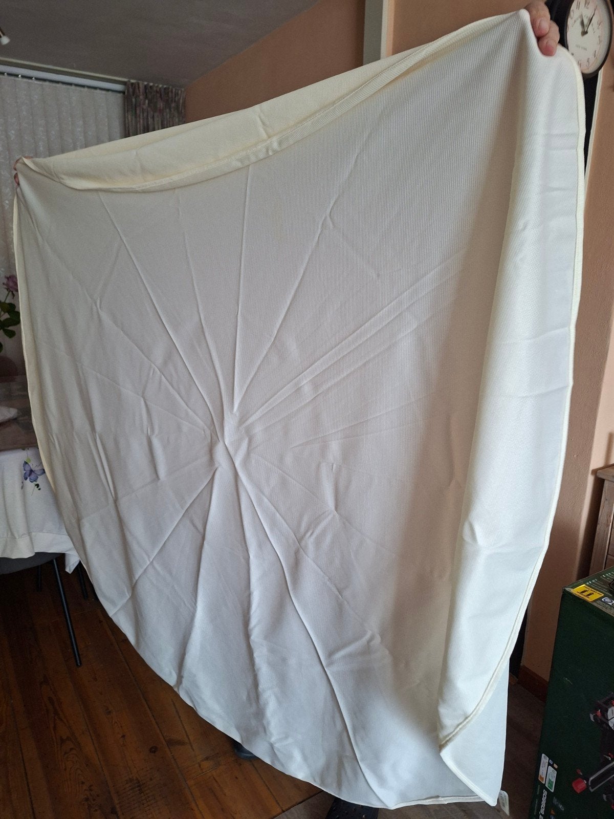 Tafelkleed rond 170 cm, Ophalen, Aardewerk, Overige stijlen, Kop(pen) en/of Schotel(s)