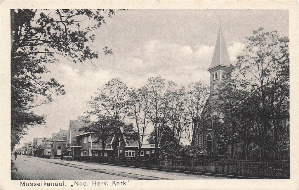 703-133-011 Musselkanaal Ned Herv Kerk, Verzamelen, Ansichtkaarten | Nederland, Verzenden, Voor 1920, Groningen