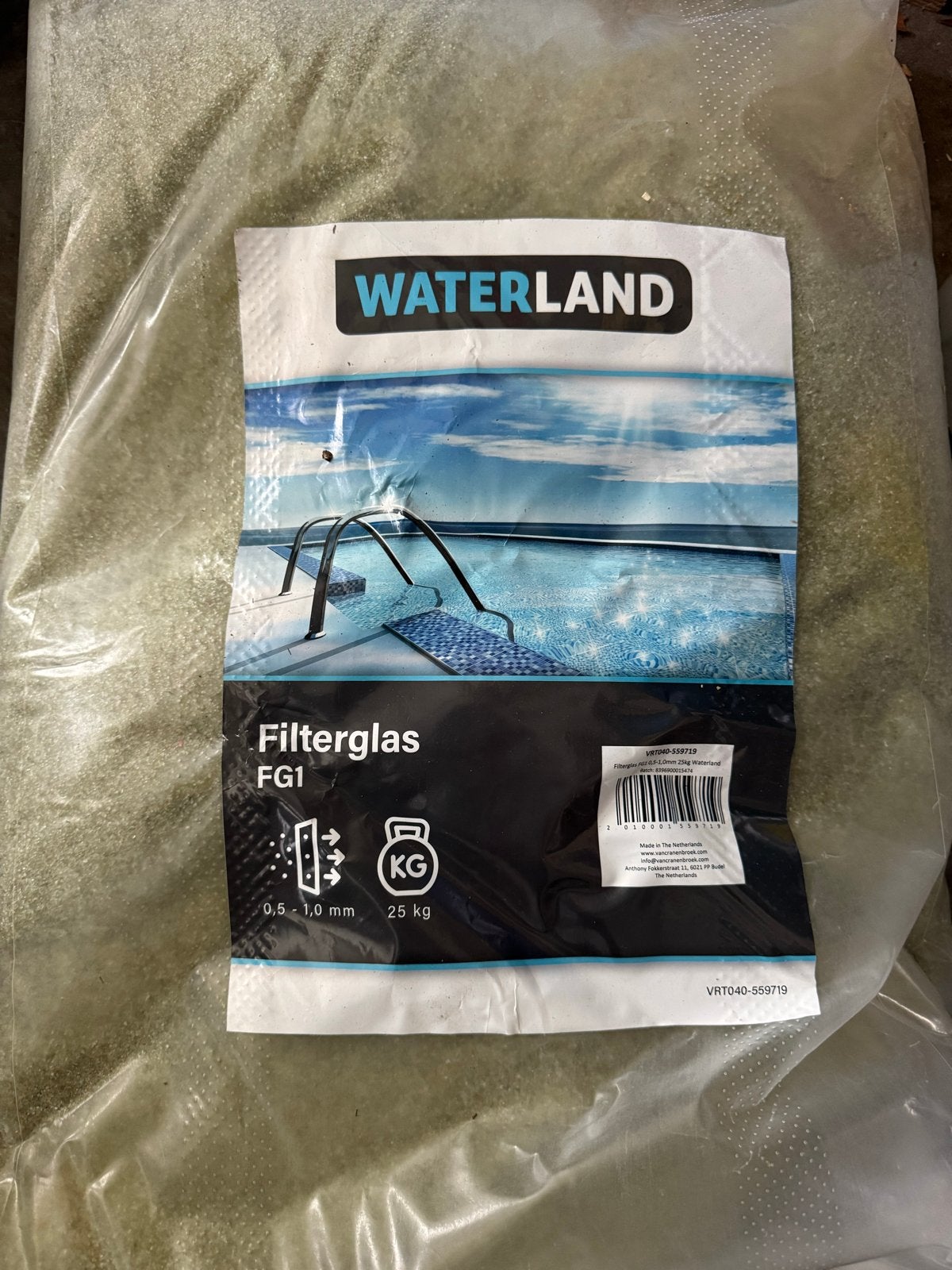Twee zakken Waterland Filterglas FG1 0,5-1,0 mm 25 kg, Ophalen of Verzenden, Nieuw, Filter