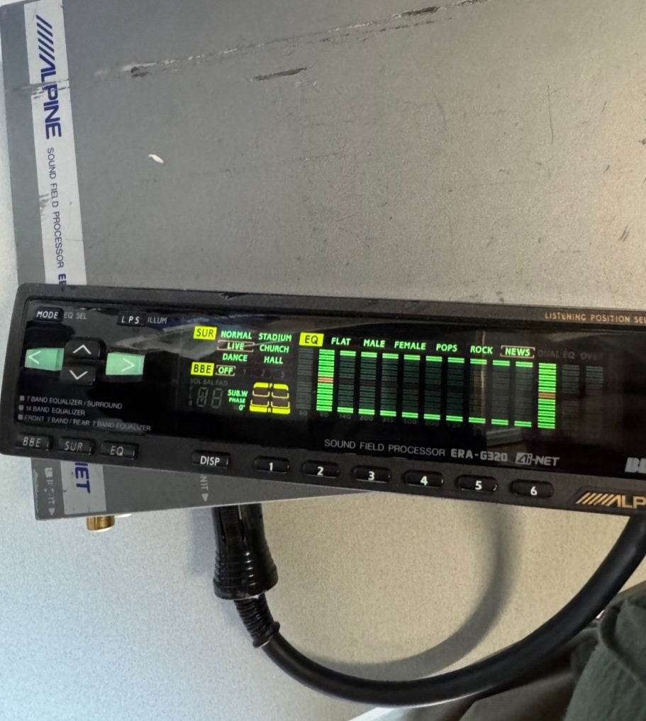 Alpine ERA-G320 Sound Field Processor Equalizer, Ophalen of Verzenden, Zo goed als nieuw