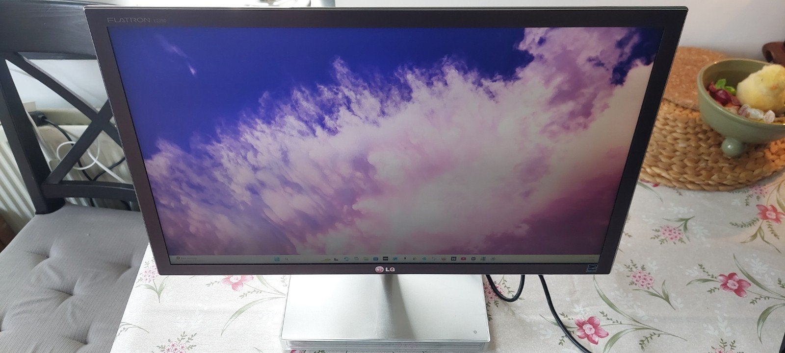 LG Flatron 23 inch monitor, 2ms, 'Apple design' HDMI DVI VGA, Computers en Software, Monitoren, IPS, Kantelbaar, LG Electronics
